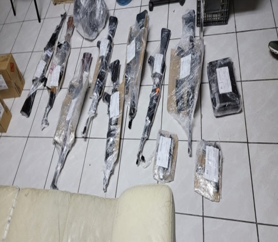 Aduanas de México y Guardia Nacional decomisan 18 mil cartuchos en la Aduana de Nogales, Sonora